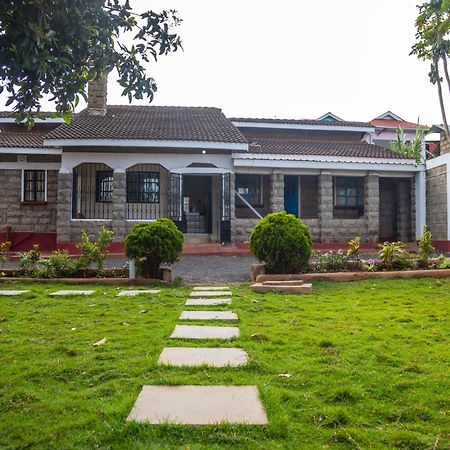 Keyman Address Villa Nyeri Luaran gambar