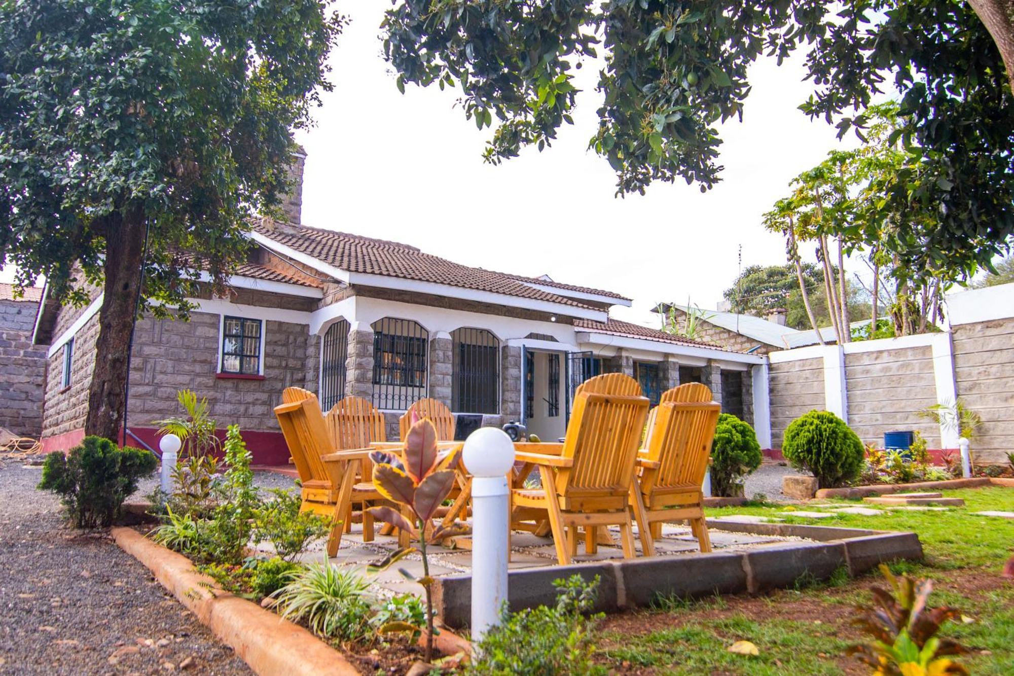 Keyman Address Villa Nyeri Luaran gambar